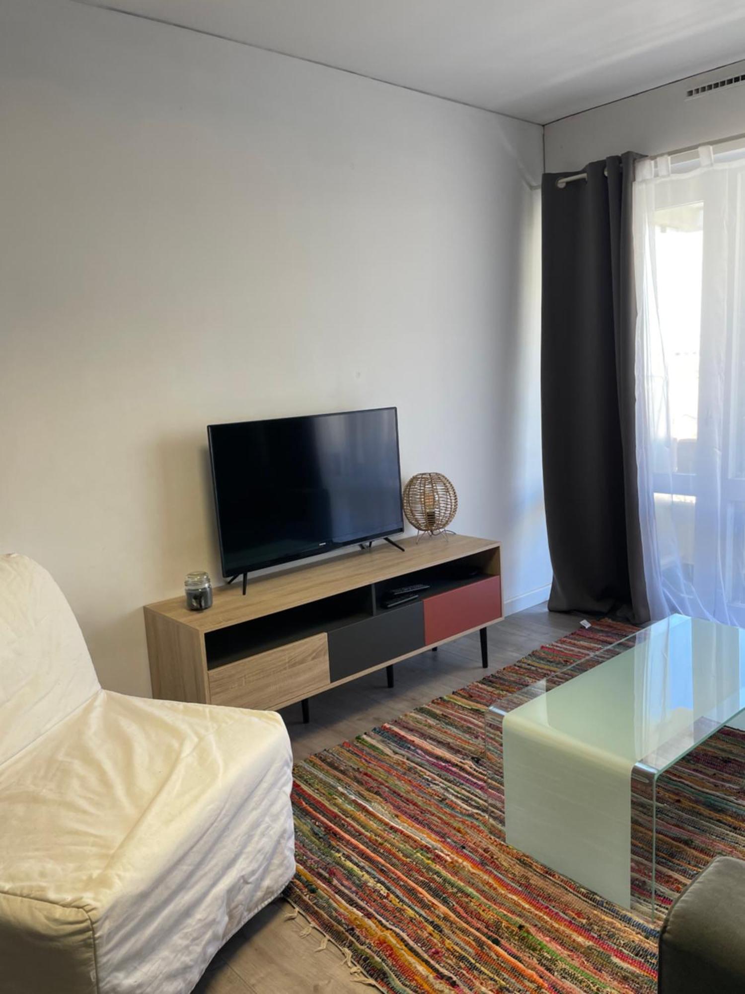 Apartment T2 *